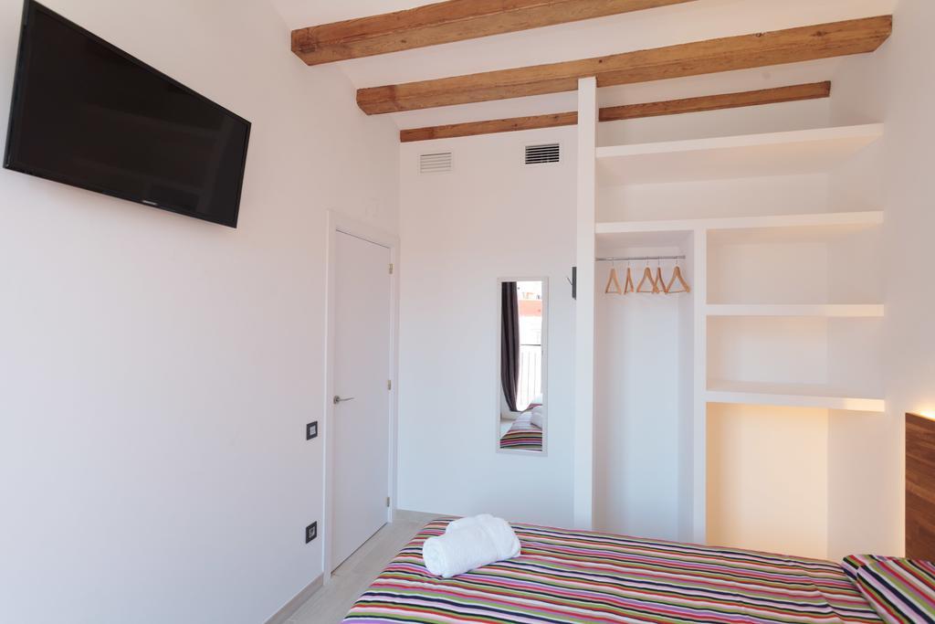 Radas Barcelona Zimmer foto